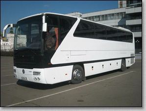 транспортное обслуживание похорон, автобус Mercedes 0403 на похоронах